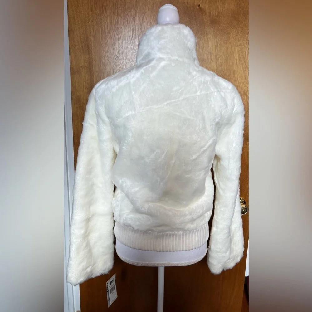 Jlo Furry White coat NWT - Picture 4 of 6